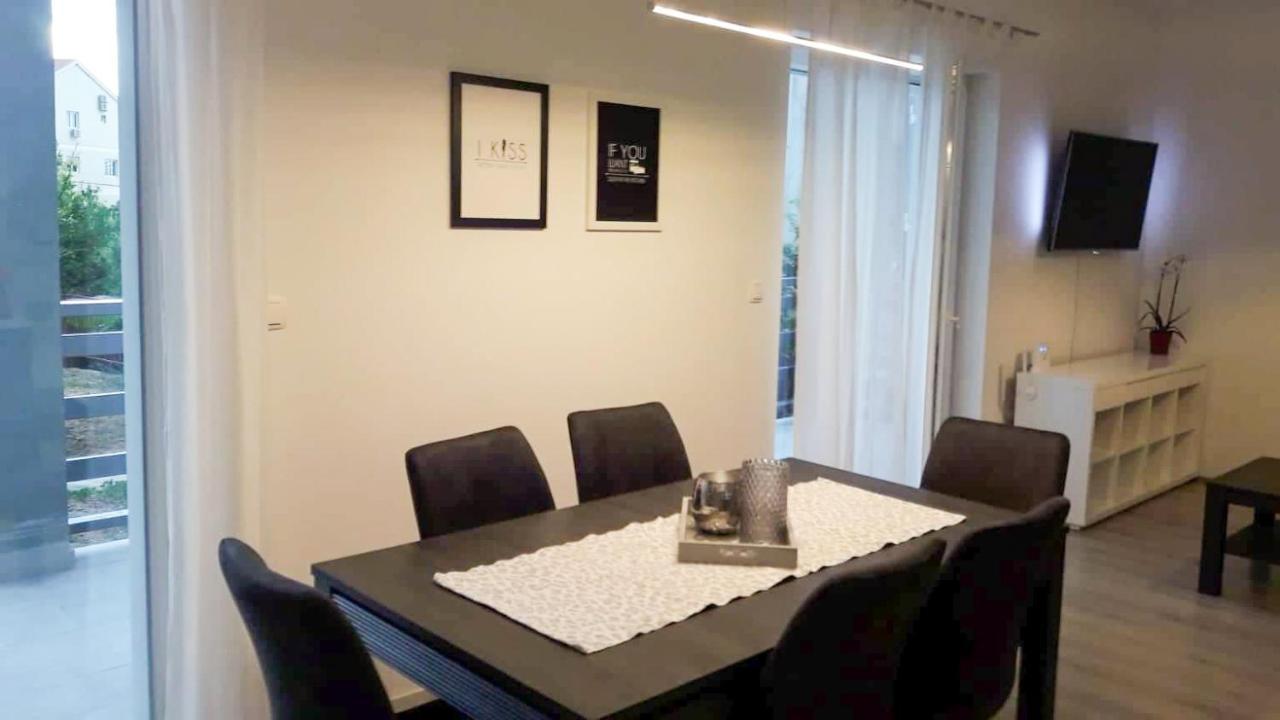 Apartman Ivana Podgora Luaran gambar