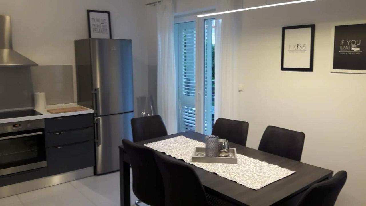Apartman Ivana Podgora Luaran gambar